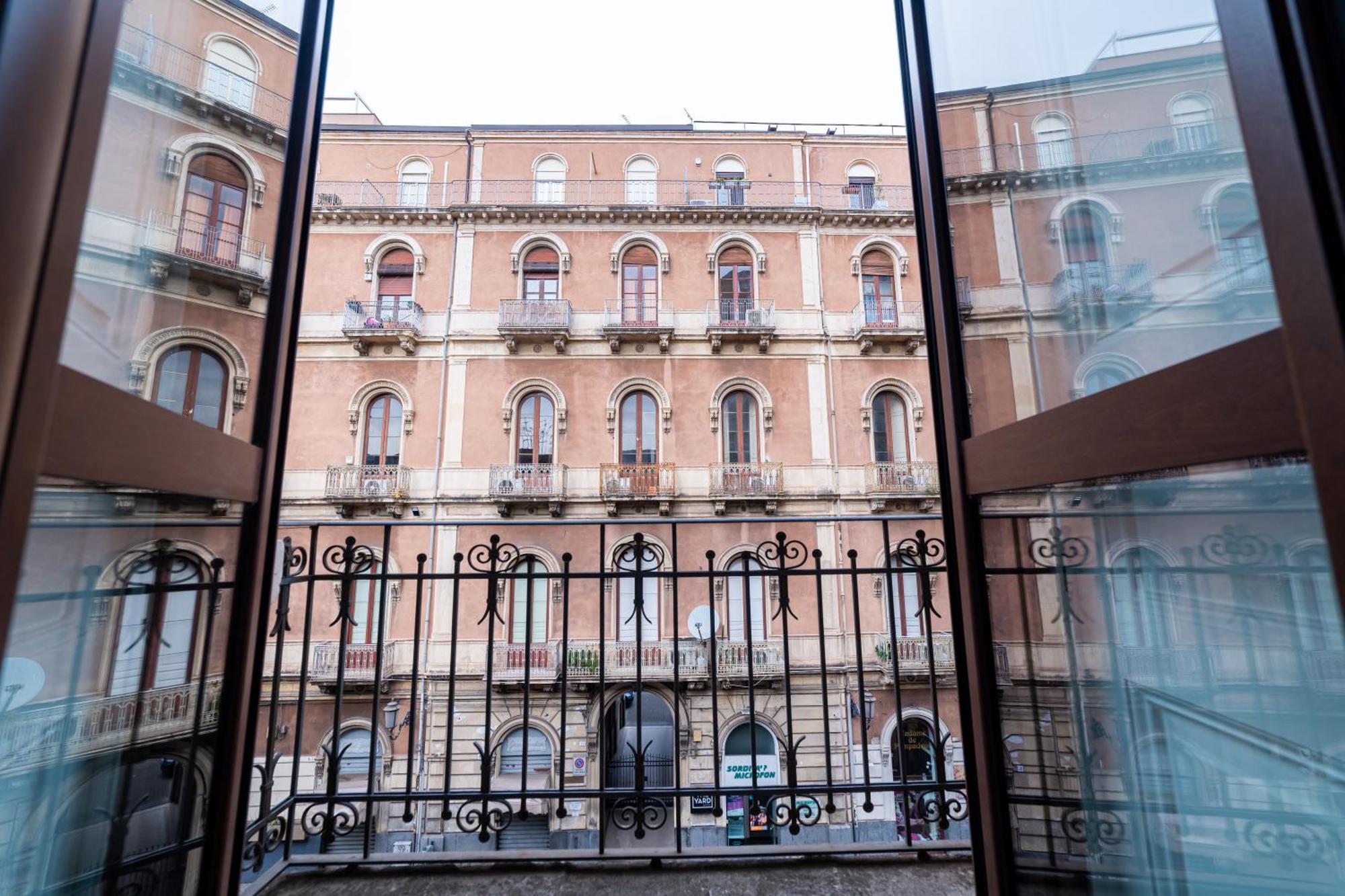 Villa Bellini Luxury Home Katanya Dış mekan fotoğraf